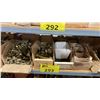 Image 3 : SHELF OF ASSORTED BRASS/BRONZE VINTAGE MARINE HARDWARE