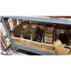 Image 4 : SHELF OF ASSORTED BRASS/BRONZE VINTAGE MARINE HARDWARE
