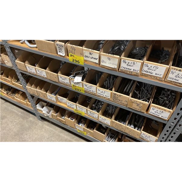 SHELF OF ASSORTED GALVANIZED VINTAGE MARINE HARDWARE