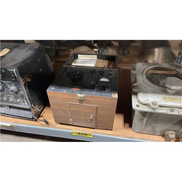 BECKMAN PH METER MODEL G ELECTRONIC PH METER