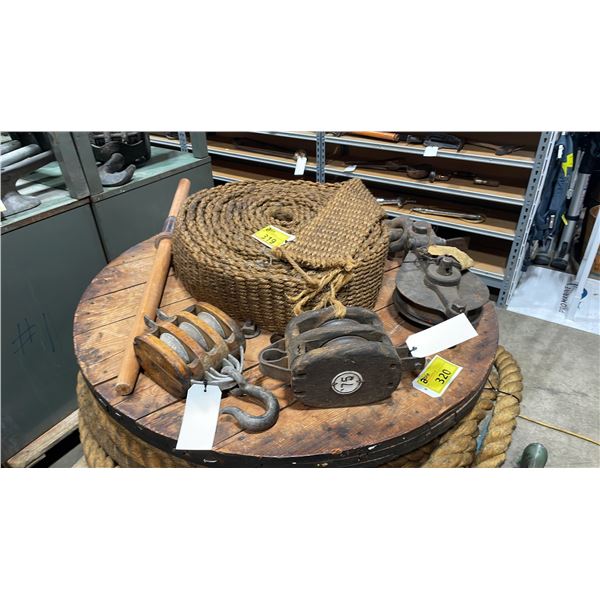 LARGE ROLL OF VINTAGE NAUTICAL BRAIDED ROPE, PULLEY HANDLE & 3 VINTAGE PULLEYS