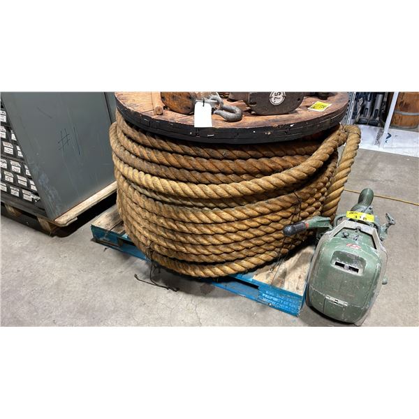 LARGE WOODEN SPOOL OF HEAVY DUTY VINTAGE NAUTICAL ROPE