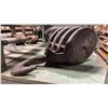 Image 2 : PAIR OF VINTAGE HEAVY DUTY MARINE TRIPLE PULLEY BLOCKS