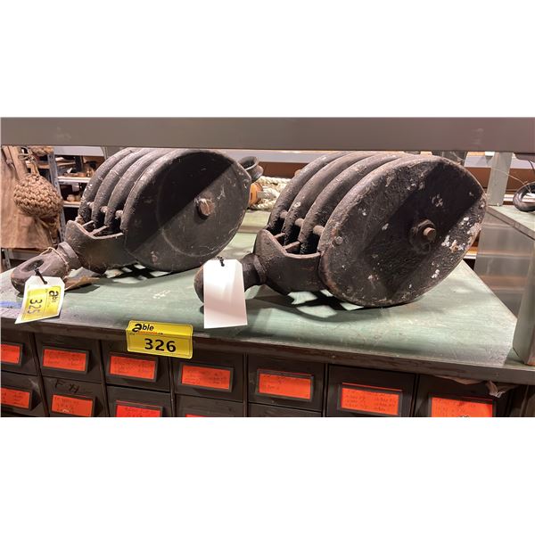 PAIR OF VINTAGE HEAVY DUTY MARINE TRIPLE PULLEY BLOCKS