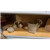 Image 4 : 3 SHELVES OF ASSORTED VINTAGE MARINE HARDWARE