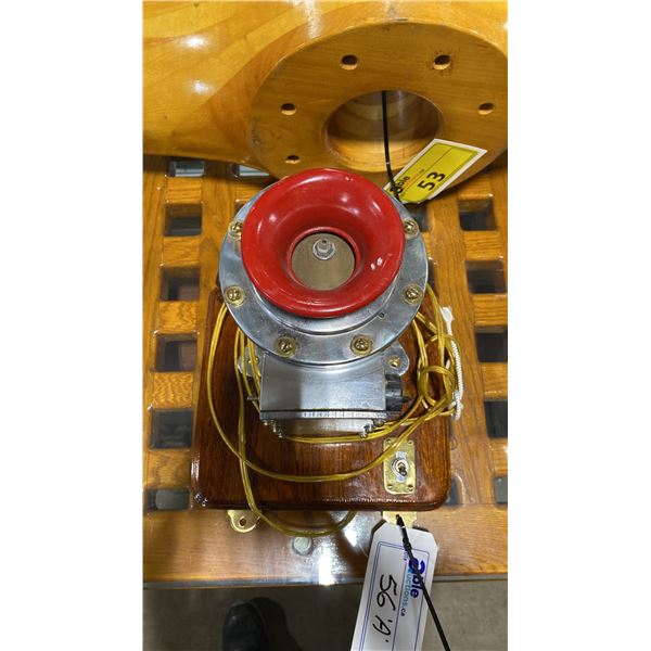 FEDERAL SIGNAL CORPORATION VINTAGE NAVY SHIP ELECTRIC WARNING HORN