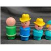 Image 2 : FISHER-PRICE LITTLE PEOPLE LOT - WOODEN BOTTOM PLASTIC HEAD LITTLE PEOPLE! (INTERNAL REFERENCE: B)