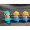 Image 4 : FISHER-PRICE LITTLE PEOPLE LOT - WOODEN BOTTOM PLASTIC HEAD LITTLE PEOPLE! (INTERNAL REFERENCE: B)