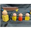 Image 13 : FISHER-PRICE LITTLE PEOPLE LOT - VERY OLD WOODEN TRAIN (INTERNAL REFERENCE: W)
