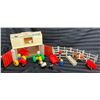 Image 1 : FISHER-PRICE LITTLE PEOPLE LOT - FARM LOT #2 (INTERNAL REFERENCE: L)