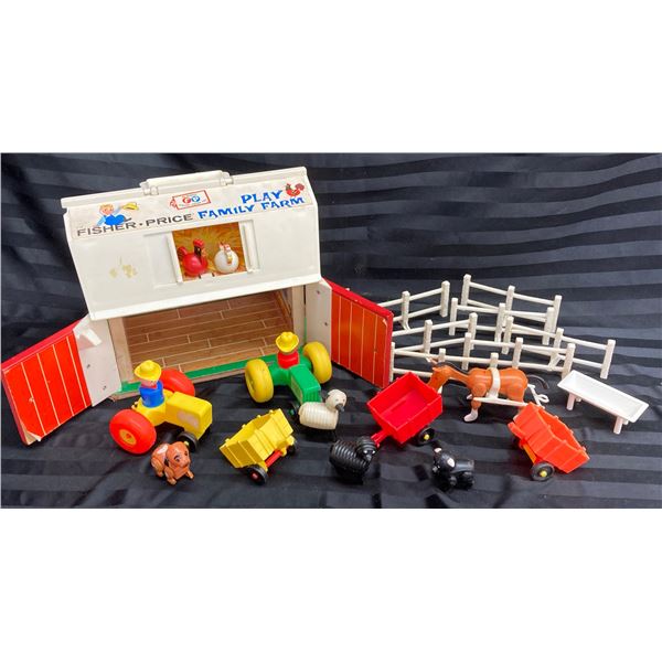 FISHER-PRICE LITTLE PEOPLE LOT - FARM LOT #3 (INTERNAL REFERENCE: K)