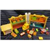 Image 1 : FISHER-PRICE LITTLE PEOPLE LOT - HOME & FURNITURE (INTERNAL REFERENCE: Q)