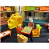Image 4 : FISHER-PRICE LITTLE PEOPLE LOT - HOME & FURNITURE (INTERNAL REFERENCE: Q)