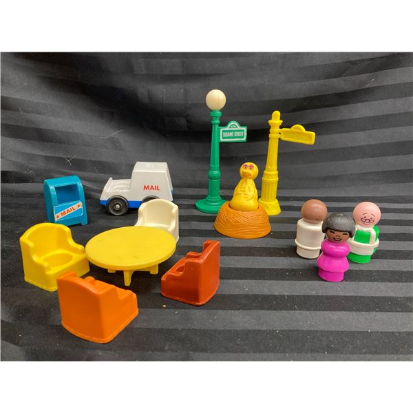 FISHER-PRICE LITTLE PEOPLE LOT - SESAME STREET (INTERNAL REFERENCE: I)