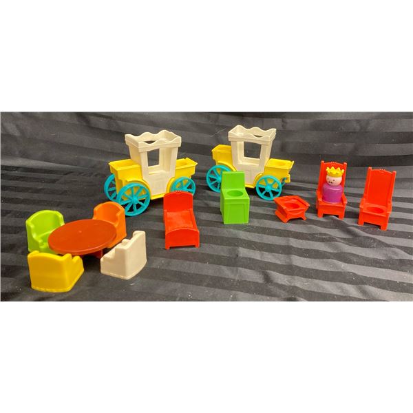 FISHER-PRICE LITTLE PEOPLE LOT - KING/CARRIAGE (INTERNAL REFERENCE: N)