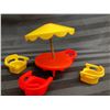 Image 4 : FISHER-PRICE LITTLE PEOPLE LOT - PICNIC TABLES/CANOPY (INTERNAL REFERENCE: F)