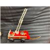 Image 4 : FISHER-PRICE LITTLE PEOPLE LOT - FIRE TRUCK (INTERNAL REFERENCE: AA)