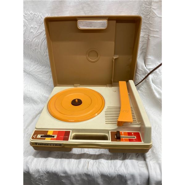 FISHER-PRICE TOYS - RECORD PLAYER - WORKS! (INTERNAL REFERENCE: II)