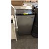 Image 1 : SMALL DANBY FRIDGE