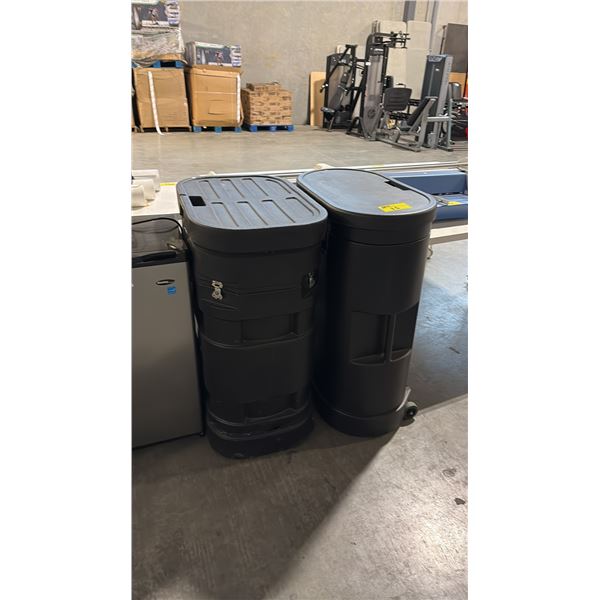 2 PORTABLE TRADE SHOW DISPLAYS