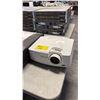 Image 1 : MITSUBISHI FD7304 PROJECTOR