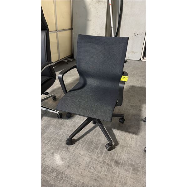 JUPITER BARCELONA BLACK MESH BACK TASK CHAIR