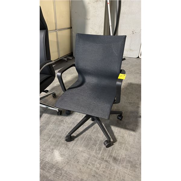 JUPITER BARCELONA BLACK MESH BACK TASK CHAIR