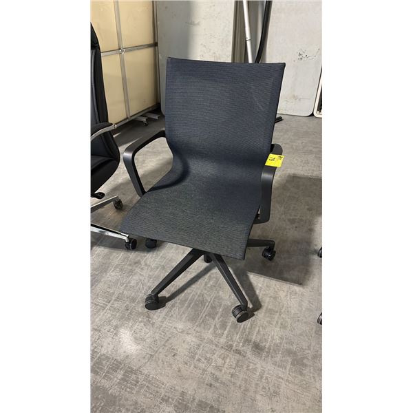 JUPITER BARCELONA BLACK MESH BACK TASK CHAIR