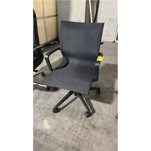 JUPITER BARCELONA BLACK MESH BACK TASK CHAIR