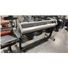 Image 2 : ROLAND GX-640 64-INCH PROFESSIONAL VINYL CUTTER/PLOTTER