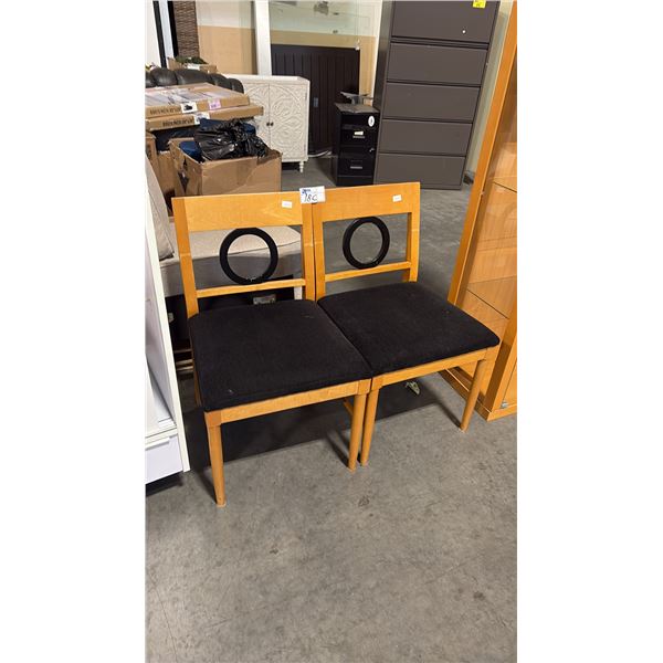 2 BLACK UPHOLSTERED SEAT DINNING CHAIRS