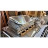 Image 2 : 4 PALLETS OF STAINLESS STEEL BATHROOM ENCLOSURES AND 3 GURNEYS