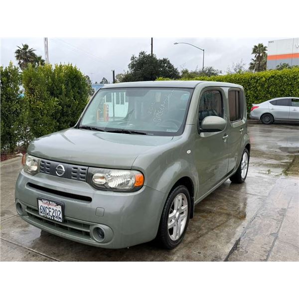 NISS CUBE 2010 O/S TITLE 2 DAYS