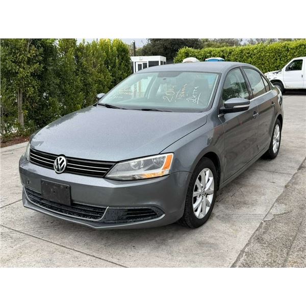 VOLK JETTA 2014 O/S TITLE 2 DAYS