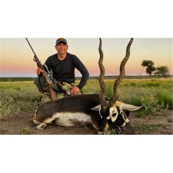 Free Range Hunt and Golden Dorado Fishing Trip