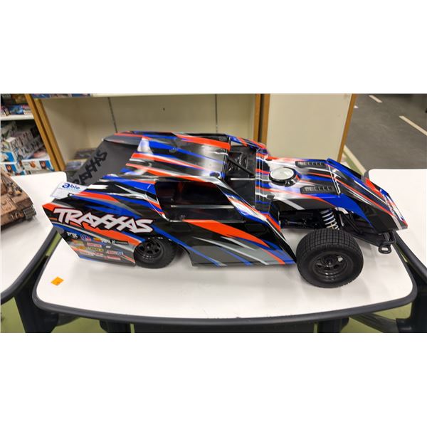 TRAXXAS RC CAR