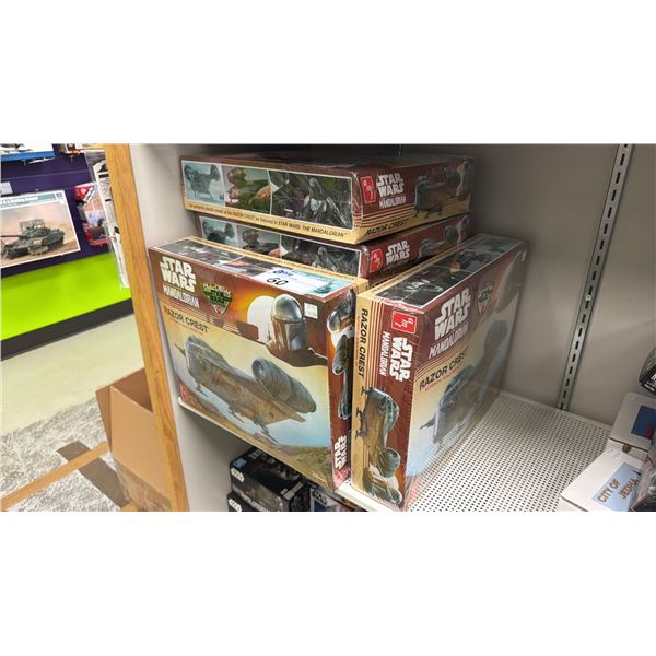 (6) AMI DISNEY STAR WARS THE MANDALORIAN RAZOR CREST MODEL SHIPS