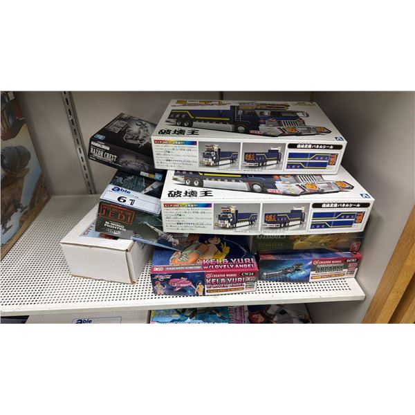 ASSORTED MODEL VEHICLES INCLUDING; KEI & YURI W/ LOVELY ANGEL, STAR WARS RETURN OF THE JEDI B-WING