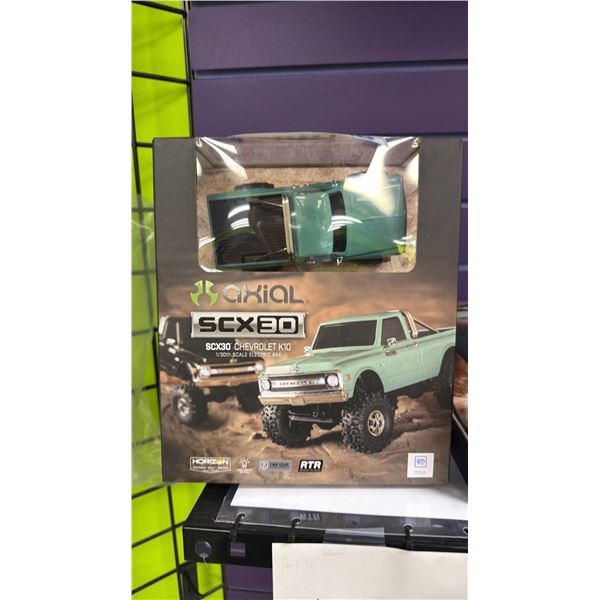 AXIAL SCX30 CHEVROLET K10 1/30 ELECTRIC 4X4 MODEL KIT