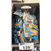 Image 1 : BIN OF ASSORTED HOT WHEELS CARS