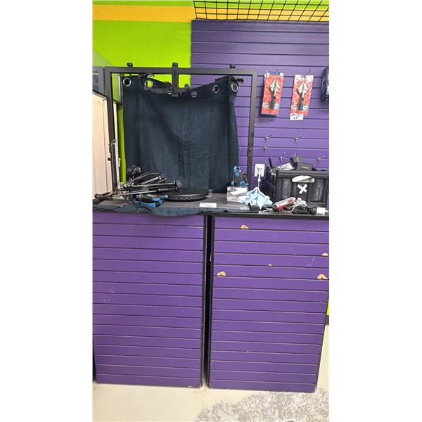 DOUBLE PEDESTAL PHOTOGRAPHY/PAINTING BOOTH *MUST TAKE ALL*