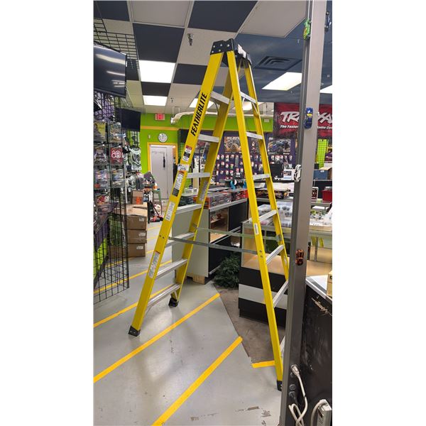 FEATHERLITE 8' ALUMINUM STEP LADDER