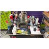 Image 6 : AIRBRUSH PAINT STATION COMPLETE WITH PAINTS, AIRBRUSH STATION, STAND, MISCELLANEOUS, AIR COMPRESSOR