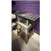Image 1 : DELTA 10" TABLE SAW WITH STAND