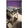 Image 2 : DELTA 10" TABLE SAW WITH STAND
