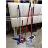 Image 1 : Cleaning items