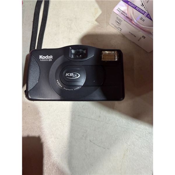 Kodak camera 35KB 18