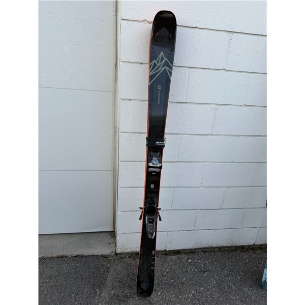 SALOMON skis size 169