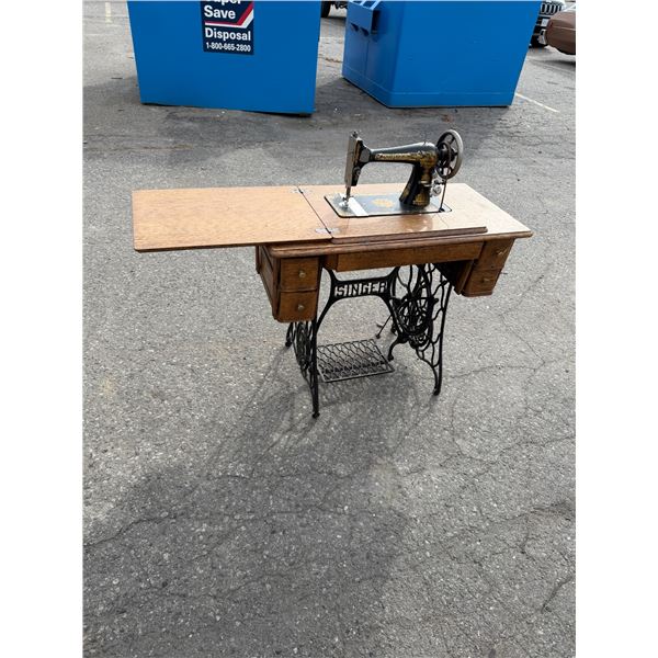 Singer, sewing machine, Vintage