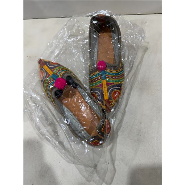 New sandal size 42